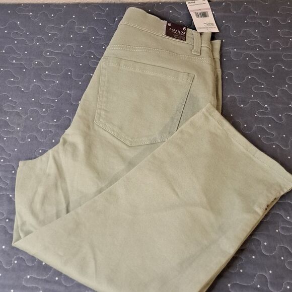 Gloria Vanderbilt Amanda Capri light fern jeans size 6 NWT - Picture 1 of 8